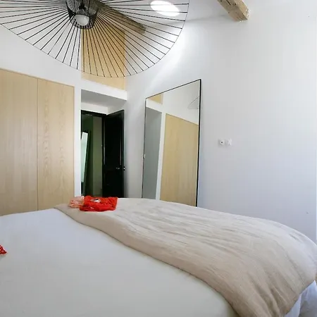 Indigo, Au Coeur Du Village De