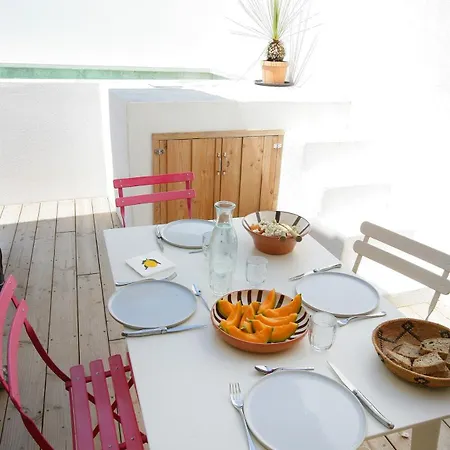 Indigo, Au Coeur Du Village De * サント・マリー・ド・レ