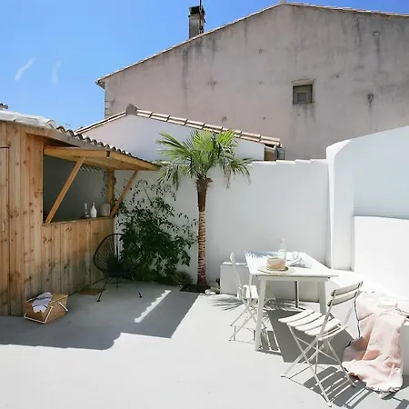 Indigo, Au Coeur Du Village De וילה