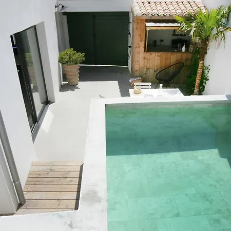 Villa Indigo, Au Coeur Du Village De *